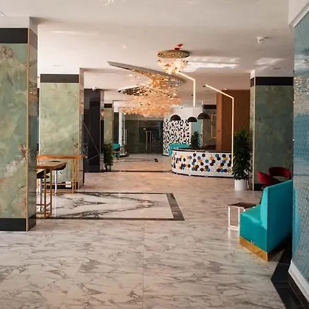 White Titanic Dolce Mare Apartment