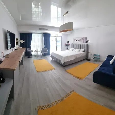 White Titanic Dolce Mare Lägenhetshotell Năvodari