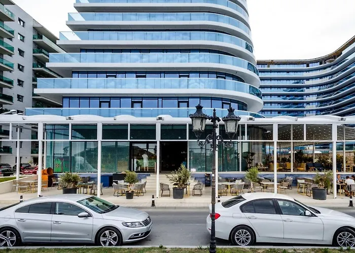 White Titanic Dolce Mare Apartment Navodari