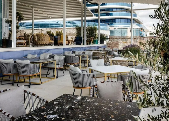 Apartment White Titanic Dolce Mare *