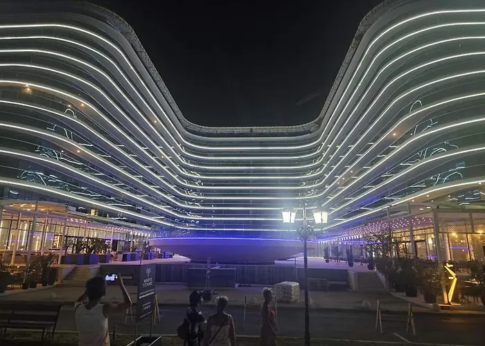 White Titanic Dolce Mare Apartment *